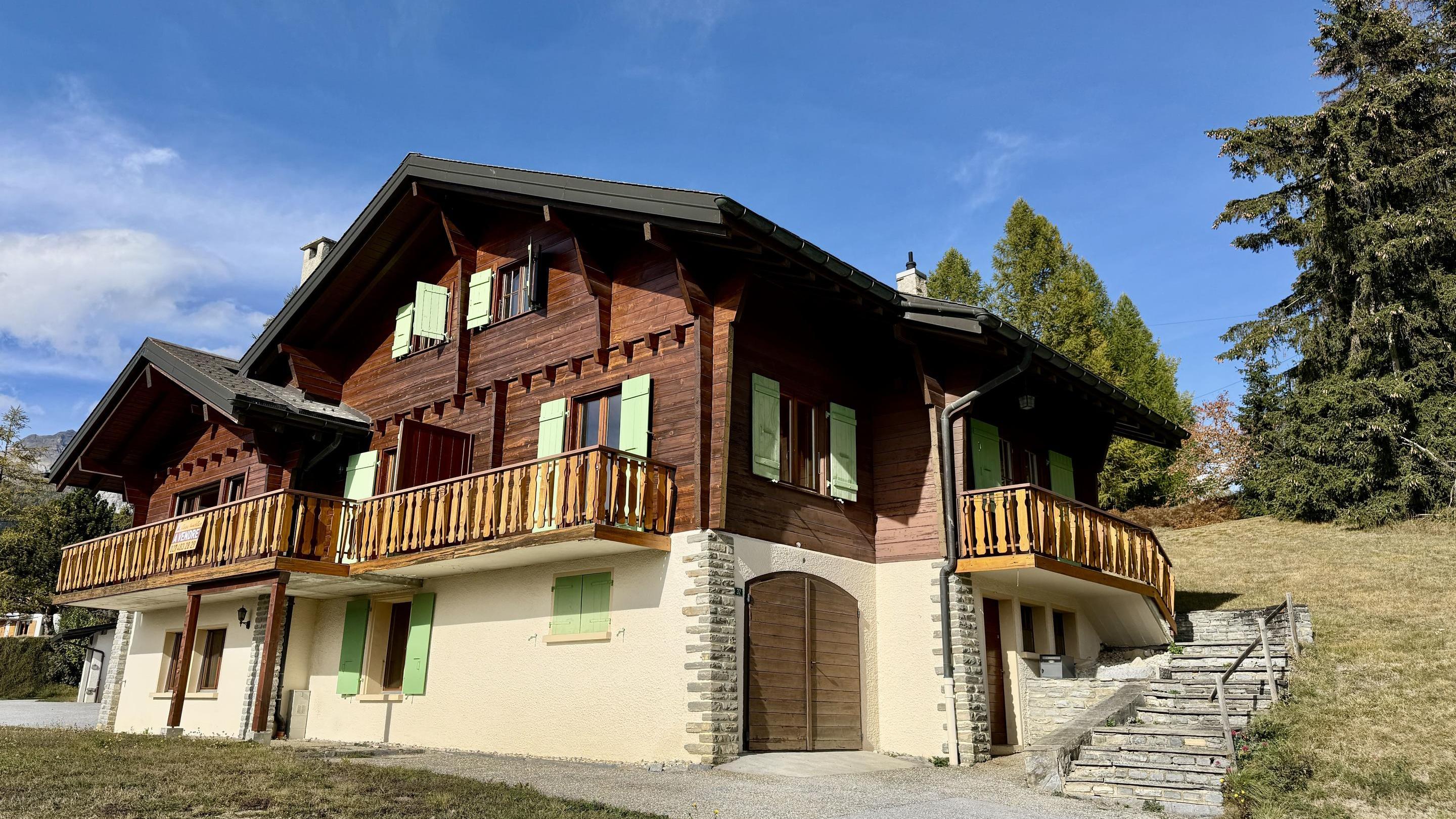 A vendre 3963 Crans-Montana Chalet pi&egrave;ce(s) 8.5